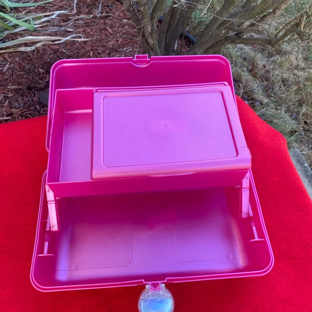 Caboodles pink organizer brand new with handle